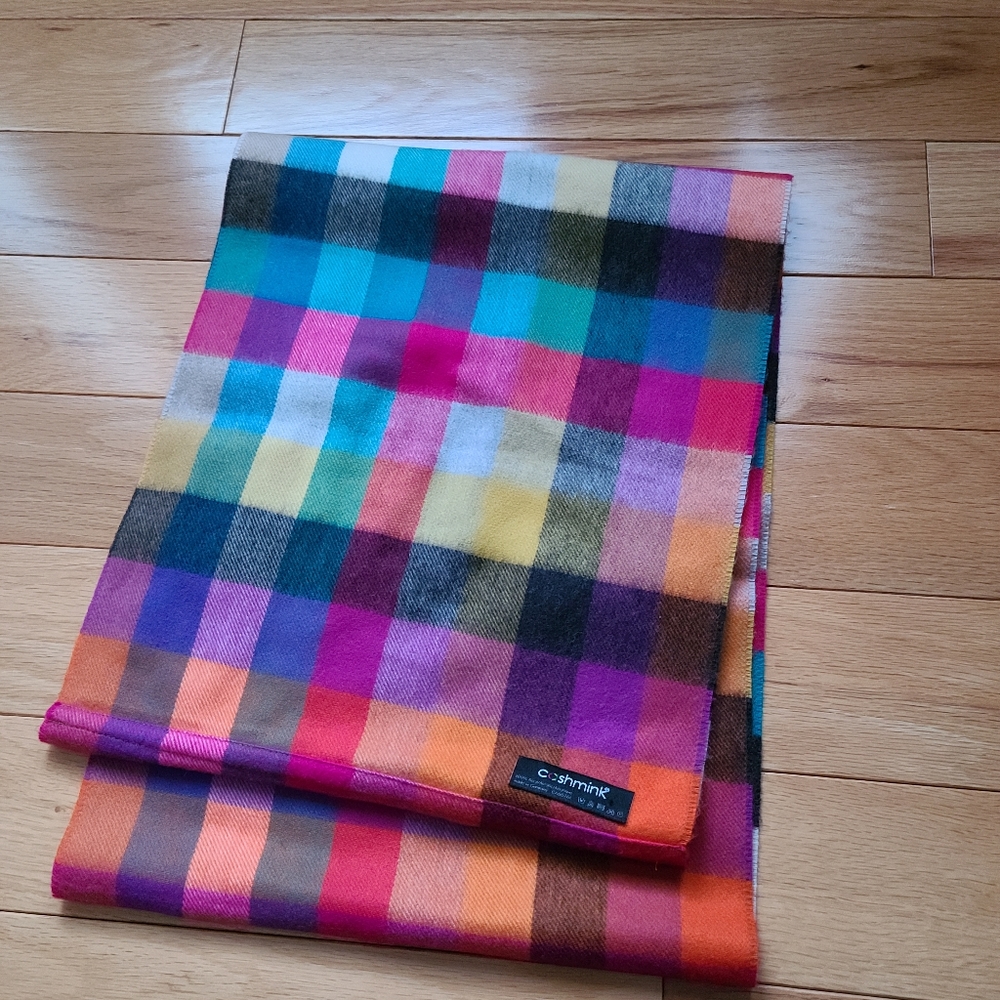 New Infinity Scarf with Colored Block Design